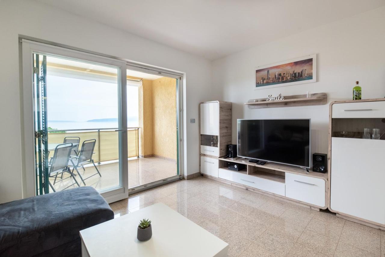 Seaview Apartment Lea Icici Bagian luar foto