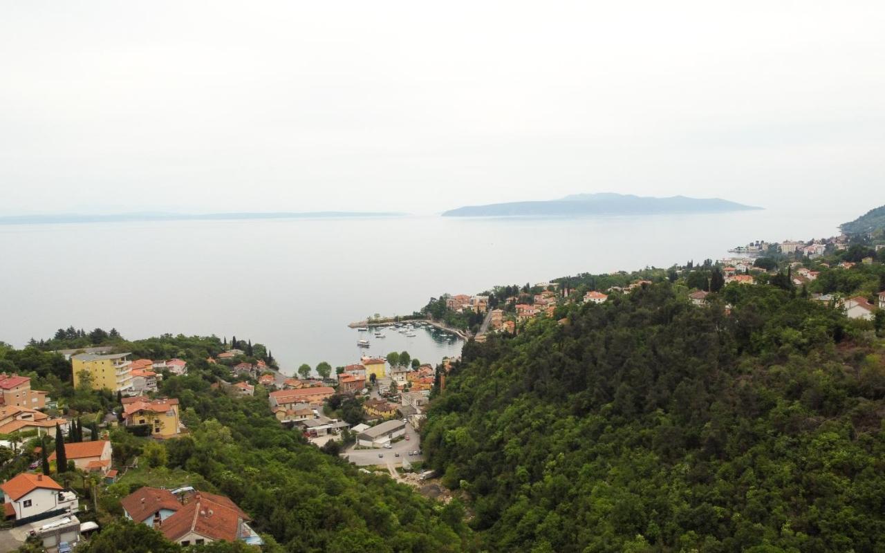Seaview Apartment Lea Icici Bagian luar foto